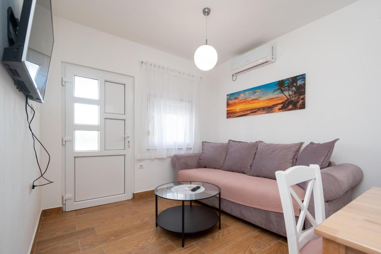 Apartments With A Parking Space Povljana, Pag - 11516 Exterior photo